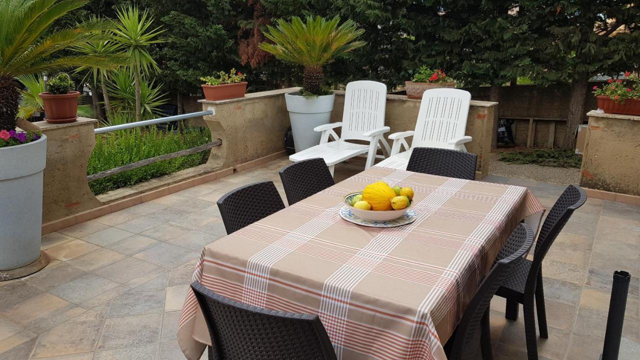 Casa Vacanze Villa Tropia Camastra Exteriér fotografie