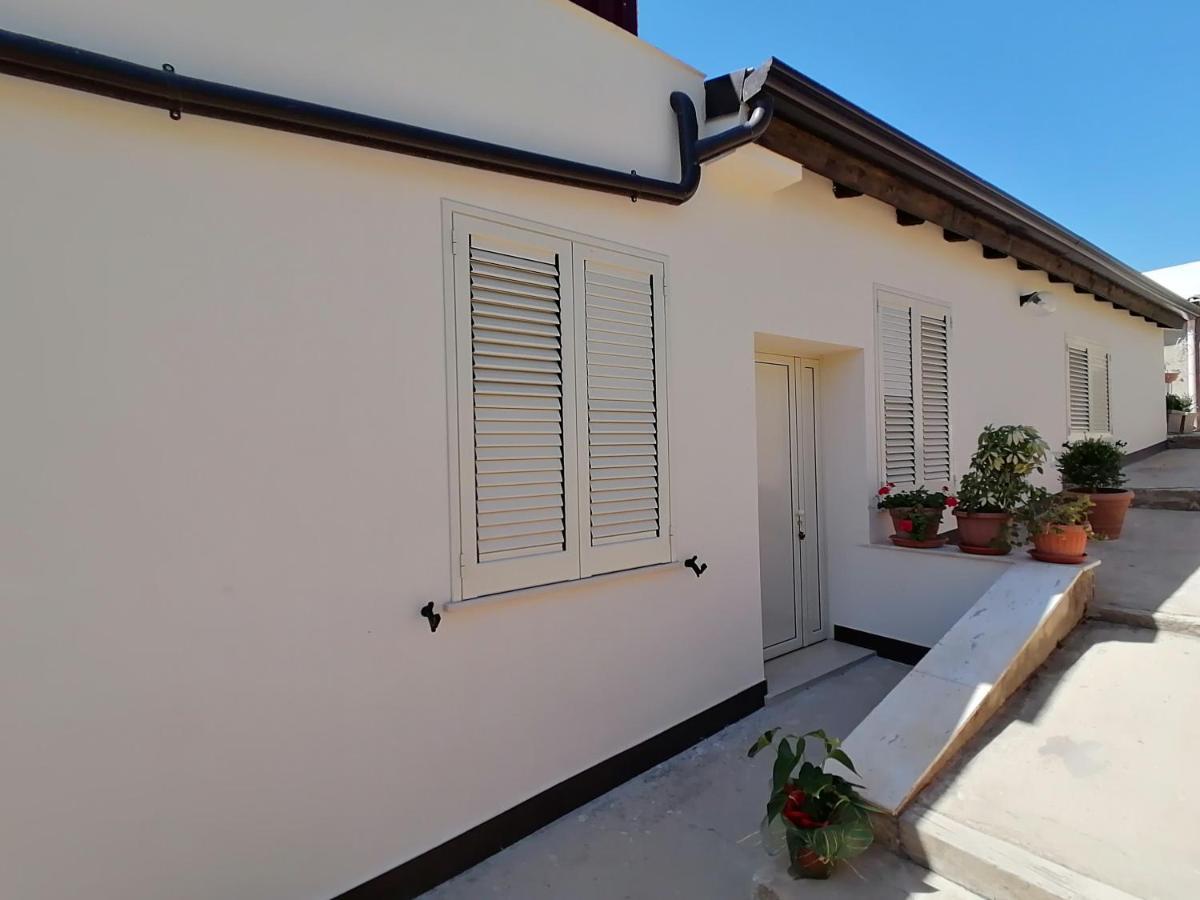 Casa Vacanze Villa Tropia Camastra Exteriér fotografie